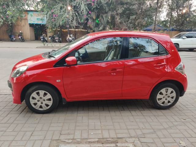 https://images10.gaadi.com/usedcar_image/4396601/original/c470a1b0639f266821531f2a4fa4b210.jpg?imwidth=6402