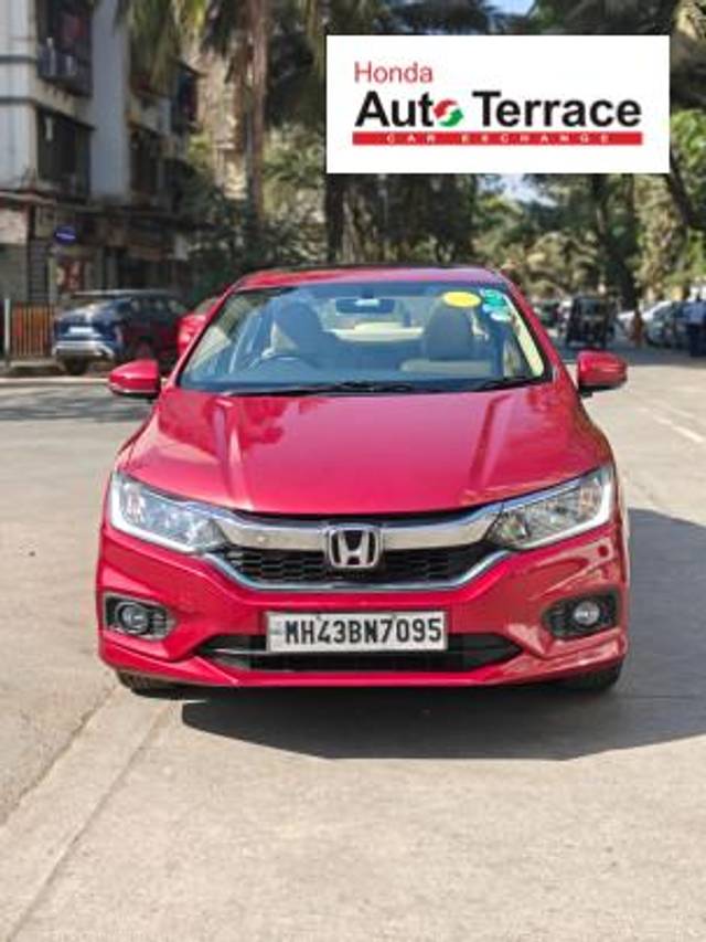 https://images10.gaadi.com/usedcar_image/4396644/original/d00787c2803ea19bd6629fffd1ed2cb2.jpeg?imwidth=6400