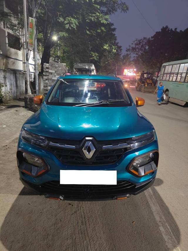 https://images10.gaadi.com/usedcar_image/4396656/original/processed_8265eb5c266464499392eb5e9d505307.jpg?imwidth=6400