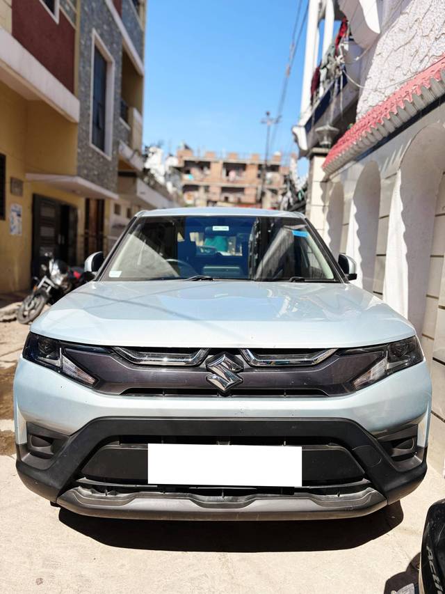 https://images10.gaadi.com/usedcar_image/4396664/original/processed_02ac4f39eda19510a9d8c56eba9d8475.jpg?imwidth=6402