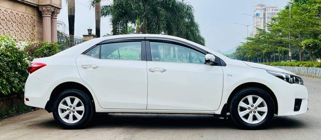 https://images10.gaadi.com/usedcar_image/4396695/original/af422c8dd3ff706b7e4c0575bc759852.jpg?imwidth=6401