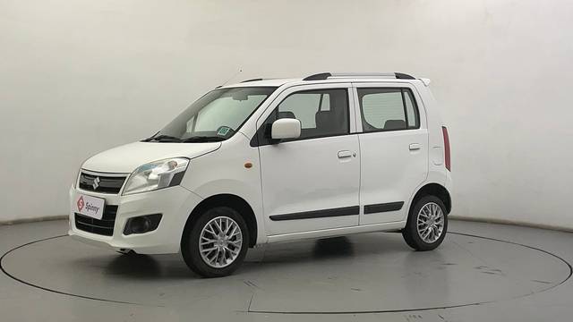 https://images10.gaadi.com/usedcar_image/4396796/original/d7e159d5afd353f1ee8f58dbddda1c9d.JPG?imwidth=6400