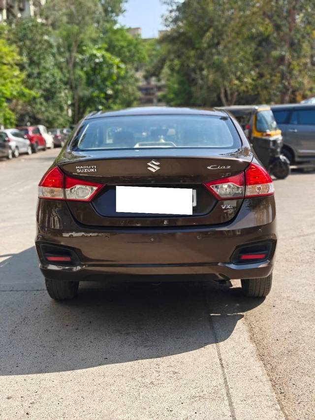 https://images10.gaadi.com/usedcar_image/4396869/original/processed_8b53b7f8fb1dea281911539532aba93b.jpg?imwidth=6402