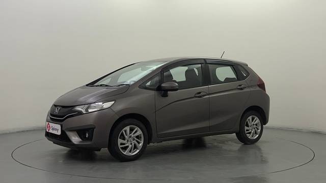 https://images10.gaadi.com/usedcar_image/4397171/original/c08fa7ffa4158b913e437a6ccb5beb97.JPG?imwidth=6400