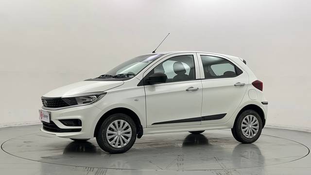 https://images10.gaadi.com/usedcar_image/4397182/original/f252b5e1f025c06b5cafcdf2aed36a5d.JPG?imwidth=6400