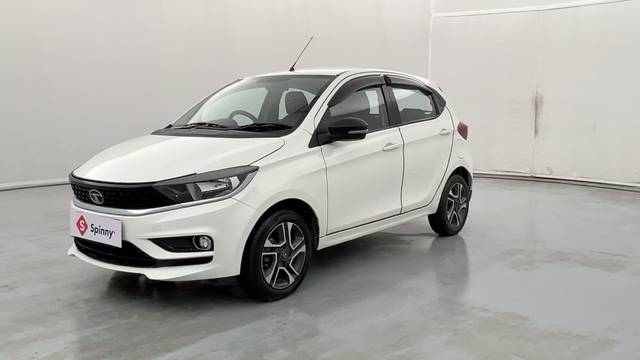 https://images10.gaadi.com/usedcar_image/4397417/original/9fda6606017b3d71825f8a81239fe788.JPG?imwidth=6400