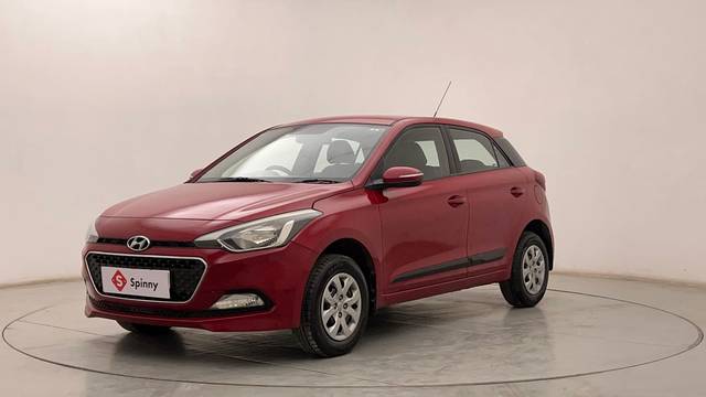 https://images10.gaadi.com/usedcar_image/4397571/original/8597b7cbca7ee657036cd411bc1352e5.JPG?imwidth=6400