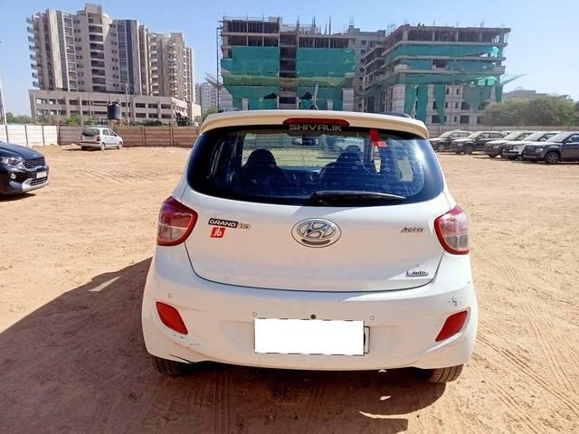 https://images10.gaadi.com/usedcar_image/4397805/original/processed_f3ade320a38f004565f779297908cdd4.jpg?imwidth=6401