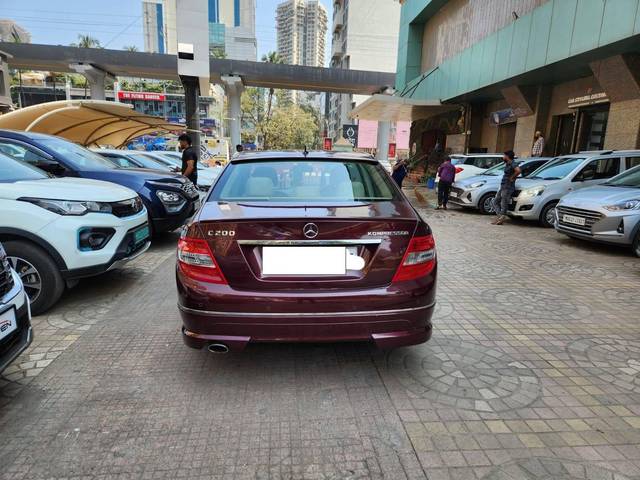 https://images10.gaadi.com/usedcar_image/4397826/original/processed_d4a579332621329259e99b9c347f29ee.jpg?imwidth=6401