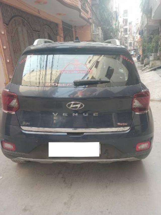 https://images10.gaadi.com/usedcar_image/4397923/original/4371da9a9c11fc110dfe37bfb36a5c2e.jpg?imwidth=6402