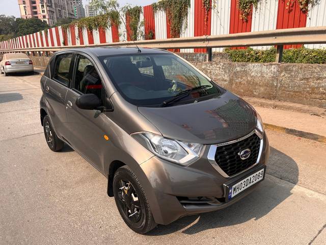 https://images10.gaadi.com/usedcar_image/4397924/original/a6d5fbc03ffb025b12f4b91345d21643.jpg?imwidth=6401