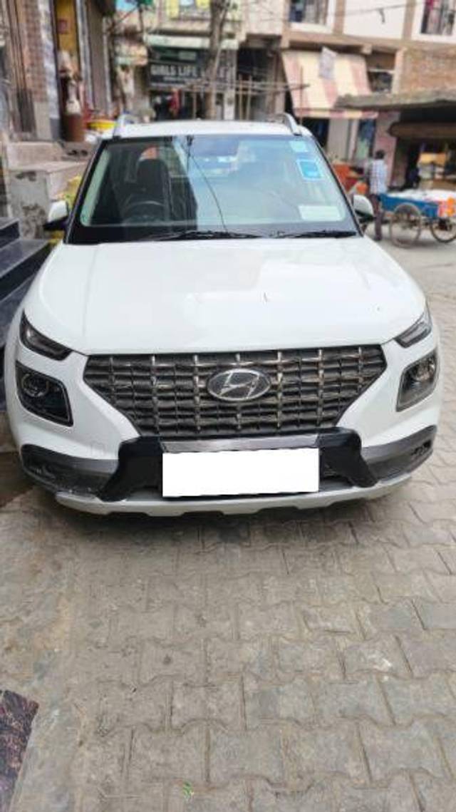 https://images10.gaadi.com/usedcar_image/4398067/original/6d552abbb10b55ef4dbde22d059c09e8.jpg?imwidth=6400