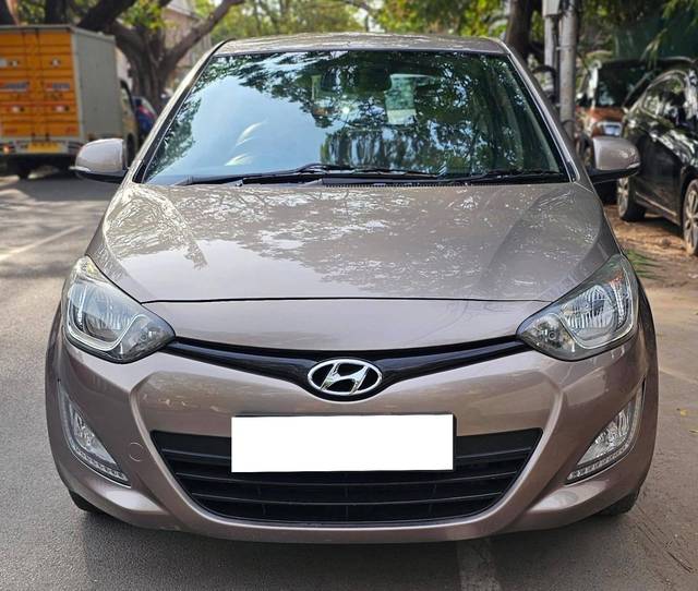 https://images10.gaadi.com/usedcar_image/4398147/original/processed_9d763eb515a095ea31e49439d97bd4e0.jpg?imwidth=6400