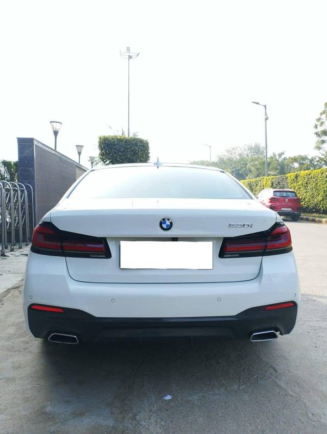 https://images10.gaadi.com/usedcar_image/4398212/original/processed_afff3721c0b0820b6165f83d10d0b114.jpg?imwidth=6402