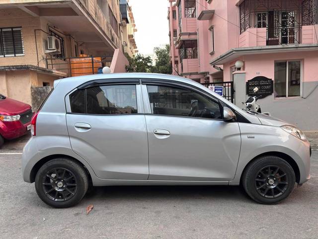 https://images10.gaadi.com/usedcar_image/4398229/original/processed_918535f08a8b2660740da15f0fed15a8.jpg?imwidth=6401