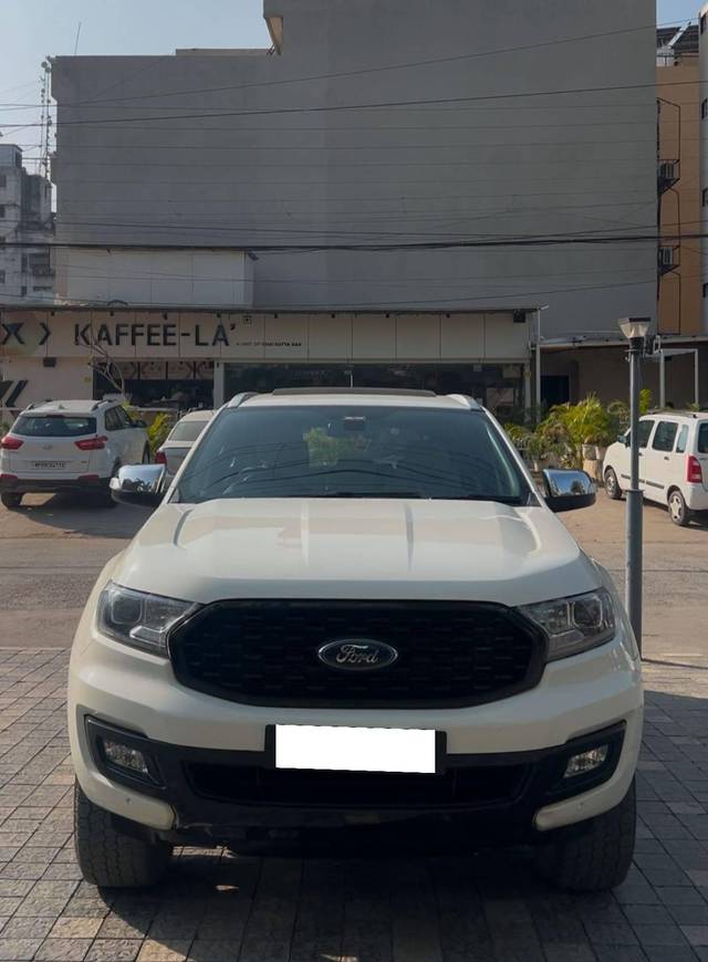 https://images10.gaadi.com/usedcar_image/4398301/original/processed_0b5098f4460a168caaaf2e9b248ebdf6.jpg?imwidth=6400