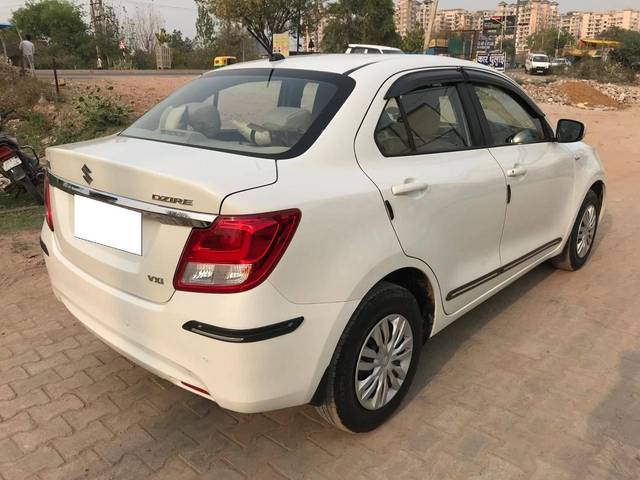 https://images10.gaadi.com/usedcar_image/4398317/original/processed_361ac63b99e35fb62dc9157fcc35328b.jpg?imwidth=6402