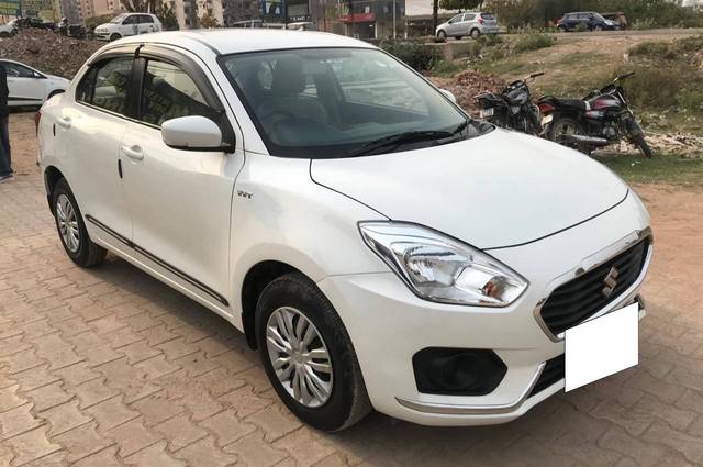 https://images10.gaadi.com/usedcar_image/4398317/original/processed_b426aaeba0b3d9920229c4fafbd1f0aa.jpg?imwidth=6400