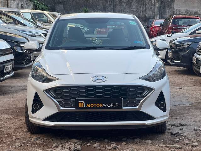 https://images10.gaadi.com/usedcar_image/4398386/original/9c2c26547a28dea38a9caea14ea7d0e1.jpg?imwidth=6400