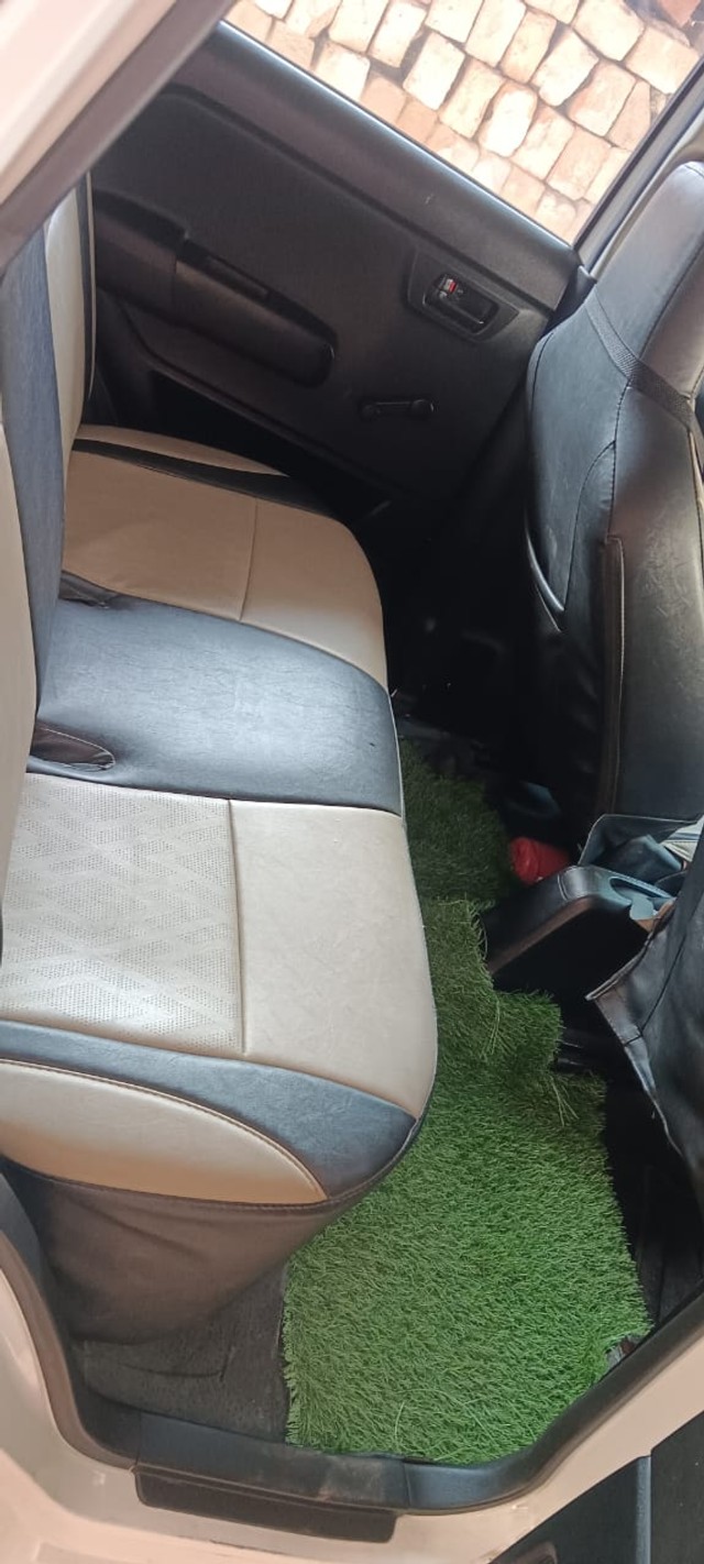 Second-hand 2016 Mahindra Bolero SLX 2WD BSIII for sale in Fatehpur-6