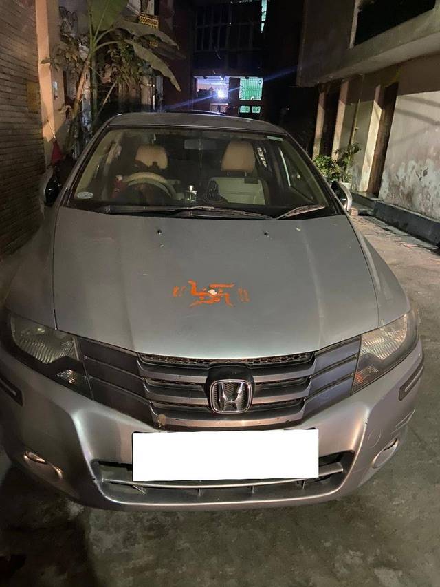 https://images10.gaadi.com/usedcar_image/4398521/original/464c8ade310ceb659dd67c739db85b04.jpg?imwidth=6400
