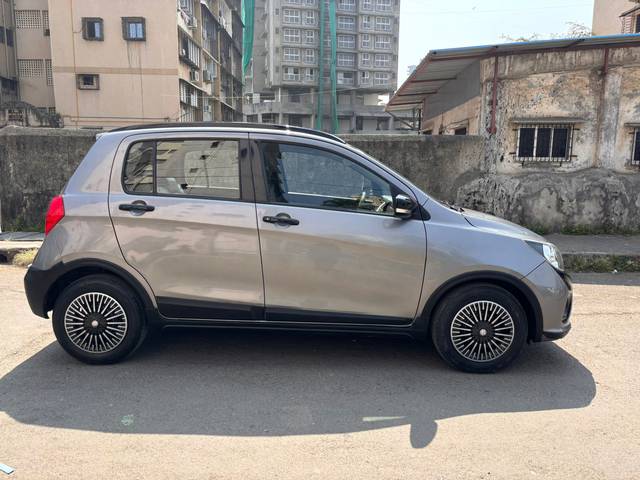 https://images10.gaadi.com/usedcar_image/4398606/original/d9474c84a4c25ffd976fb05491eb7705.jpg?imwidth=6401