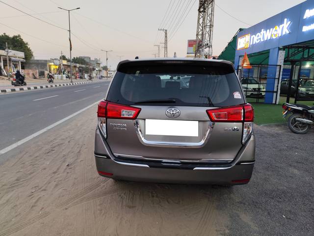 https://images10.gaadi.com/usedcar_image/4398611/original/processed_a69f13faaed7eb43c3870fffd95ea2a0.jpg?imwidth=6401