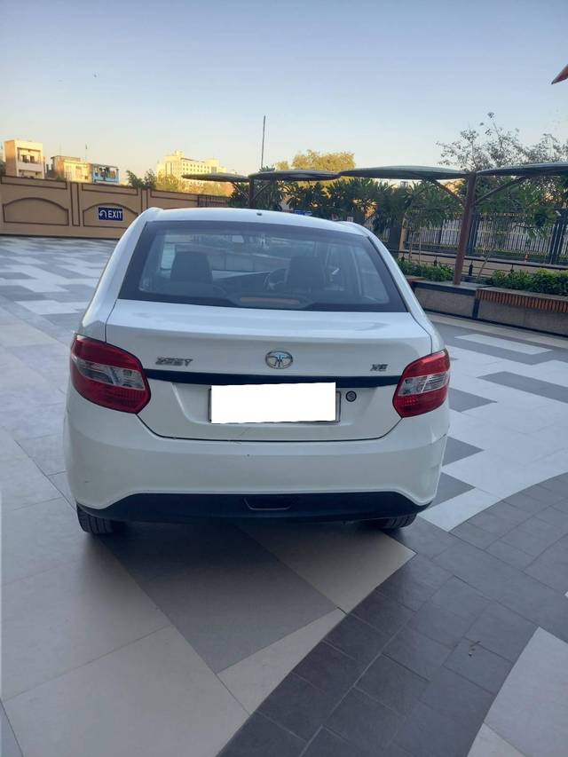 https://images10.gaadi.com/usedcar_image/4398650/original/processed_da8834a063b1d0056cc431b3b0b4d918.jpg?imwidth=6402