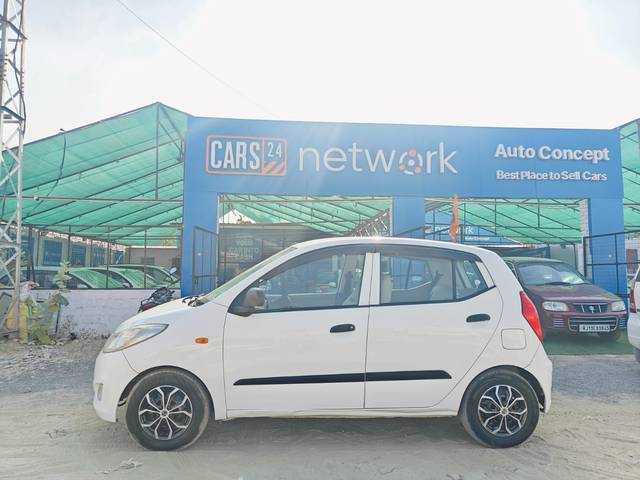 https://images10.gaadi.com/usedcar_image/4398664/original/a170a8c0294865de8dd23de8ace968a8.jpg?imwidth=6402