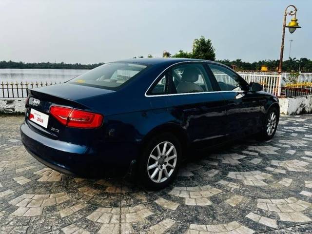 https://images10.gaadi.com/usedcar_image/4398767/original/processed_4a25174031bf7989d9e6cbb5e6fe9784.jpg?imwidth=6402