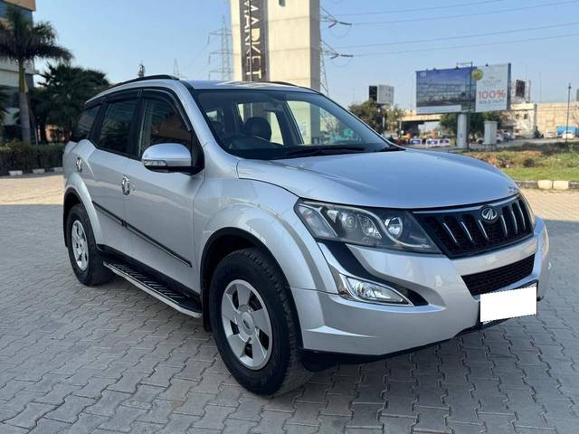 https://images10.gaadi.com/usedcar_image/4398790/original/processed_9dc5cebd5c0f5814250d48b7bd53965a.jpg?imwidth=6400