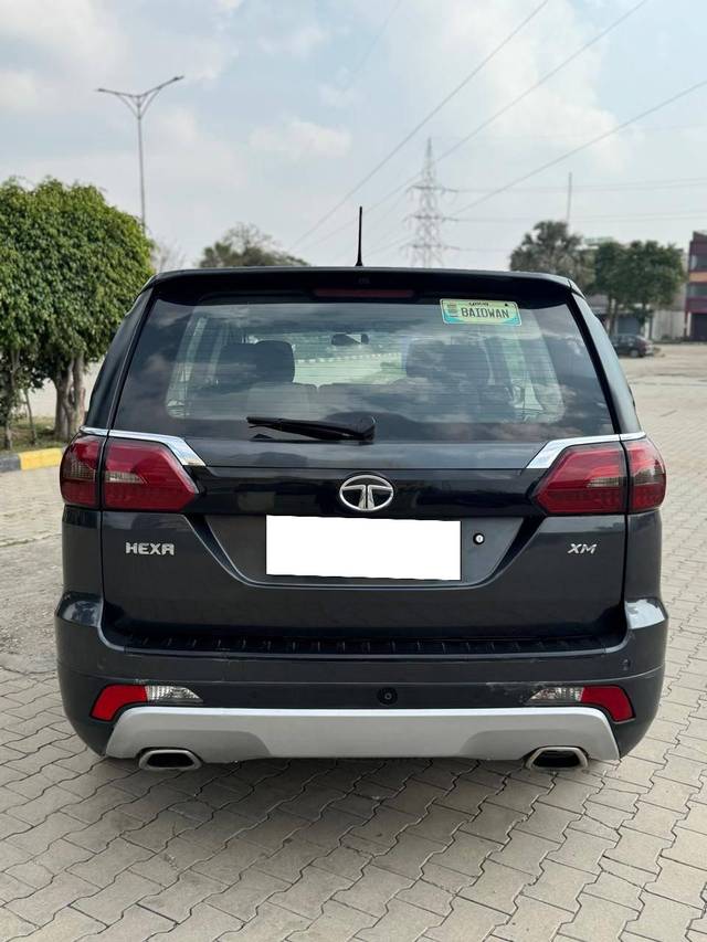 https://images10.gaadi.com/usedcar_image/4398815/original/processed_4c7932ed1cd06db651dd11ef6a5f8f13.jpg?imwidth=6402