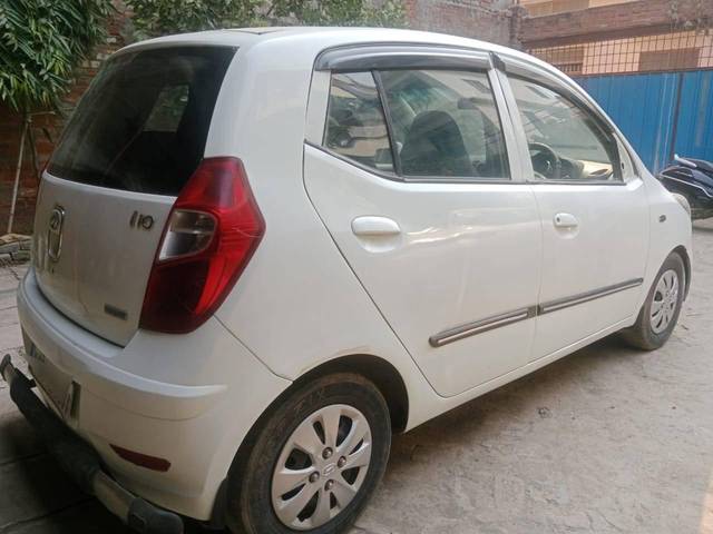 https://images10.gaadi.com/usedcar_image/4398925/original/processed_5e3765ed215f7a318b76699ed5e9d340.jpg?imwidth=6401