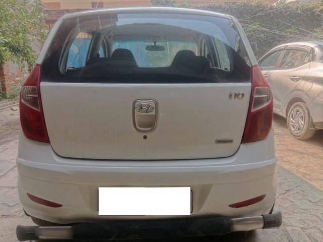 https://images10.gaadi.com/usedcar_image/4398925/original/processed_d89bdeb8ea35d09ceb7e3c7863b1ead2.jpg?imwidth=6402