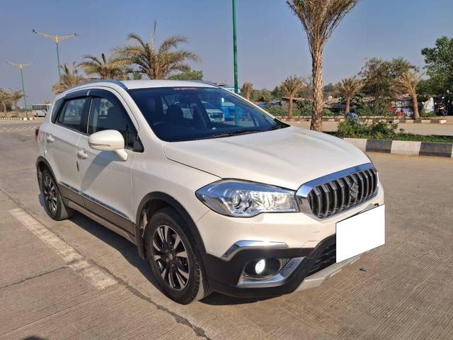 https://images10.gaadi.com/usedcar_image/4398985/original/processed_04b434112a35ebb851b1f615104fa8f7.jpg?imwidth=6400