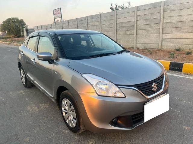 https://images10.gaadi.com/usedcar_image/4399157/original/processed_7cb75c934f0f14954af5e5efd53726a3.jpg?imwidth=6400