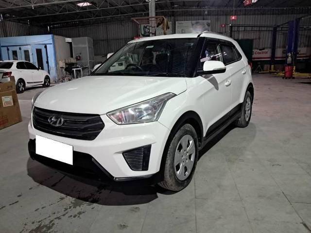 https://images10.gaadi.com/usedcar_image/4399230/original/processed_c1e642ae-84bf-44b7-b8c4-786ffd6bf63c.jpg?imwidth=6400