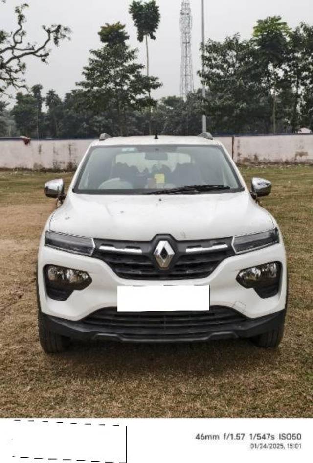 https://images10.gaadi.com/usedcar_image/4399328/original/processed_ef1a0a09-5e5f-4929-9276-2adf7559e980.jpg?imwidth=6402