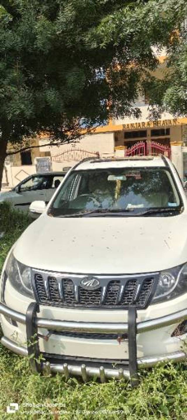 https://images10.gaadi.com/usedcar_image/4399451/original/c2ad19eaa6bbc2a4e34d07557ed4eaec.jpg?imwidth=6400