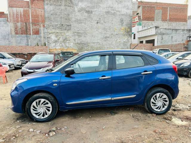 https://images10.gaadi.com/usedcar_image/4399520/original/processed_cc6633fcecc74f5c081ef6f04aa45202.jpg?imwidth=6402