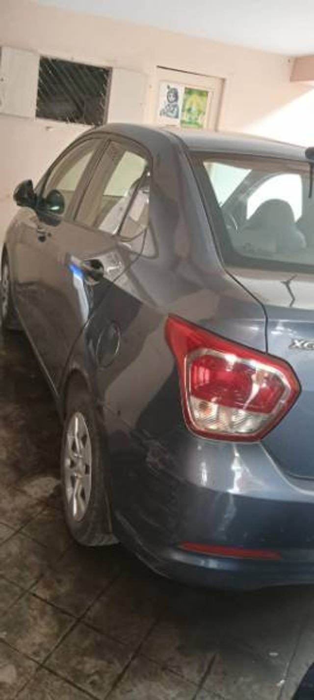 https://images10.gaadi.com/usedcar_image/4399675/original/11cd99d678bd6ad173eff71d9b763771.jpg?imwidth=6401