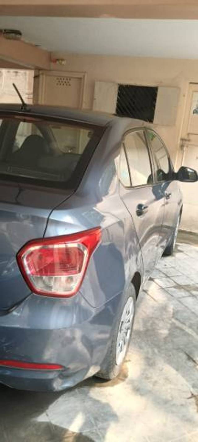 https://images10.gaadi.com/usedcar_image/4399675/original/9a39403c08aa232351e2914d6deccb0c.jpg?imwidth=6402