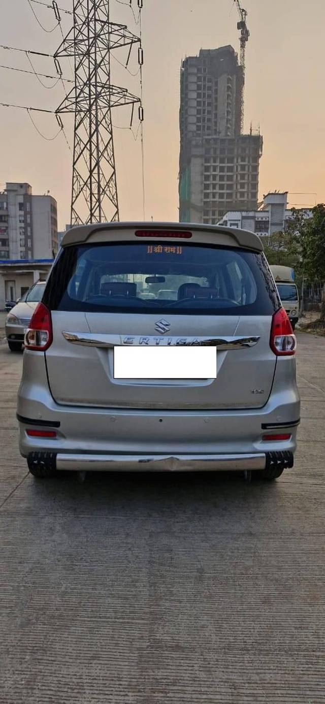 https://images10.gaadi.com/usedcar_image/4399729/original/processed_8516abd6a042adddeb32dbe6c9b53a85.jpg?imwidth=6401