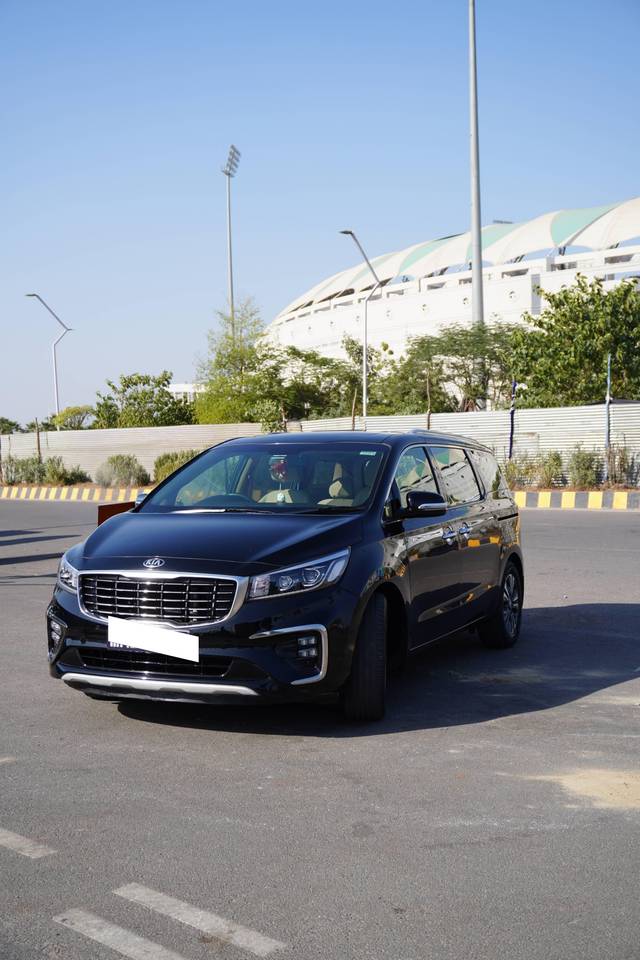 https://images10.gaadi.com/usedcar_image/4399784/original/processed_08c7fd8bca578dd5cb465155bd3e61ec.jpg?imwidth=6400