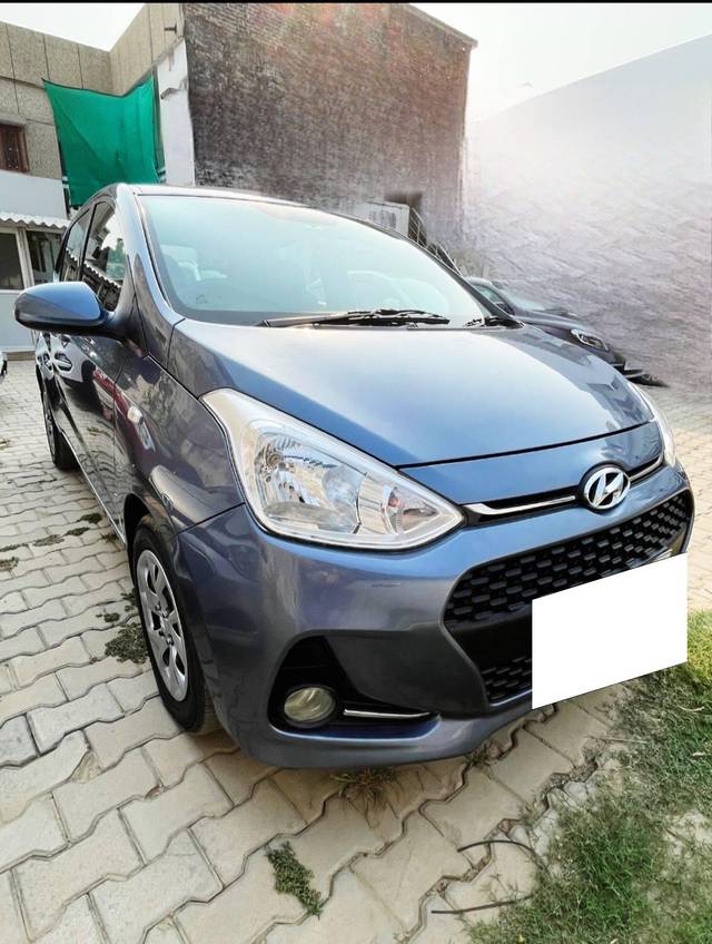 https://images10.gaadi.com/usedcar_image/4399819/original/processed_1b36153532b88f5160e3842478843899.jpg?imwidth=6400