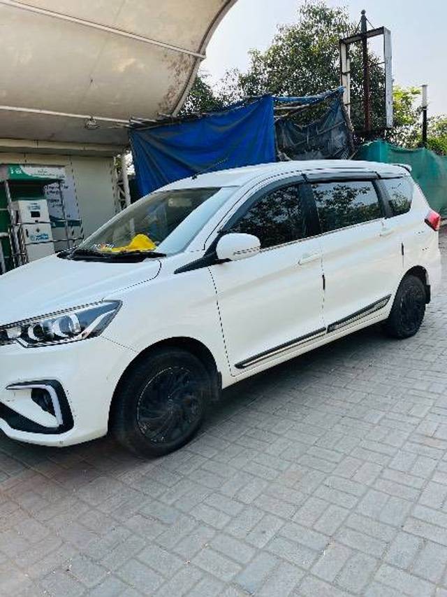 https://images10.gaadi.com/usedcar_image/4399833/original/b18a1b894e837463128beb1a25f23c81.jpeg?imwidth=6400