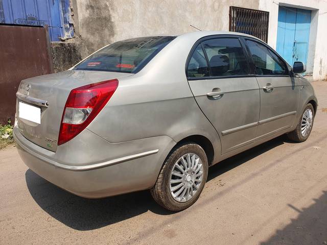 https://images10.gaadi.com/usedcar_image/4399898/original/processed_d0d839a859f770f84c687e8aaccfff61.jpg?imwidth=6401