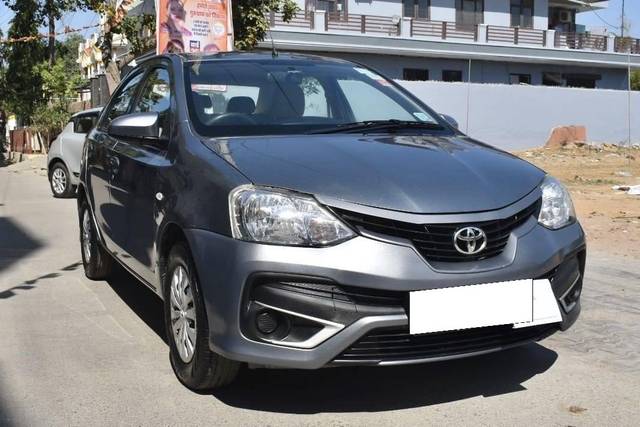 https://images10.gaadi.com/usedcar_image/4399950/original/processed_e155609dcf0846b52a50f86848c63621.jpg?imwidth=6400