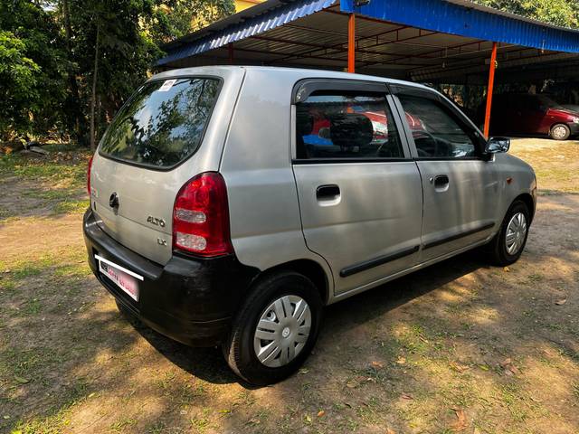 https://images10.gaadi.com/usedcar_image/4400005/original/processed_72609b5e47ee83e45318a9f23176e227.jpg?imwidth=6401