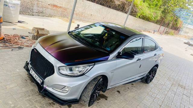 https://images10.gaadi.com/usedcar_image/4400132/original/ccd9dbbd453cc8fffec30bde7e3b15eb.jpg?imwidth=6401